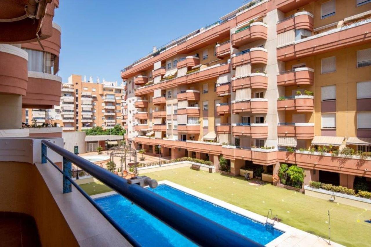 Apartamento Piscis Litoral Малага Екстериор снимка