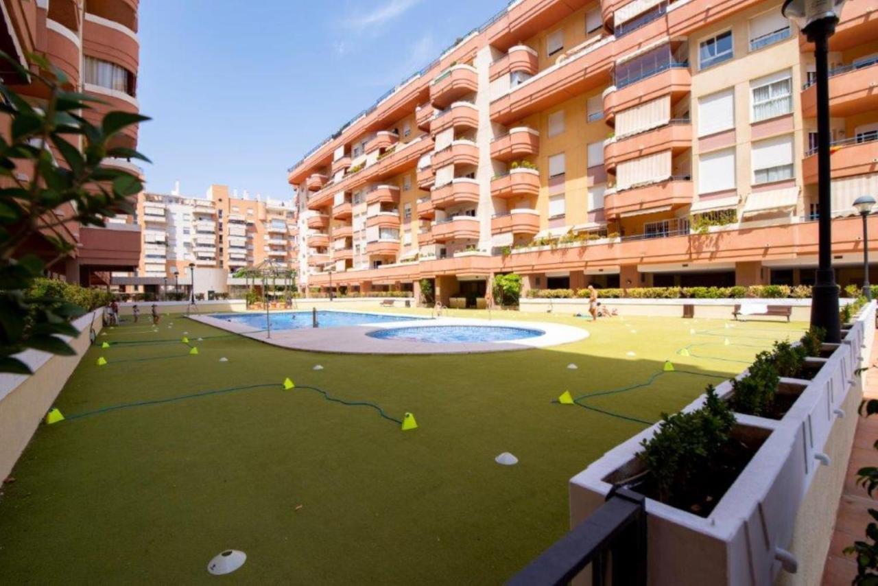 Apartamento Piscis Litoral Малага Екстериор снимка